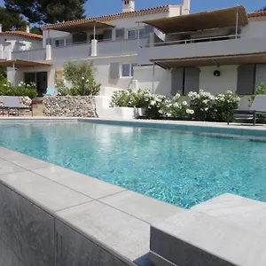  Holiday home - Maison Mediterranee - Piscine Chauffee