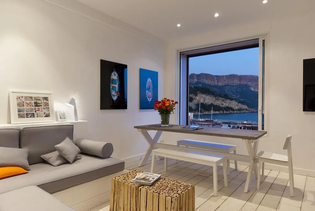 Appartement Les Barques, Vue splendide sur le port de Cassis